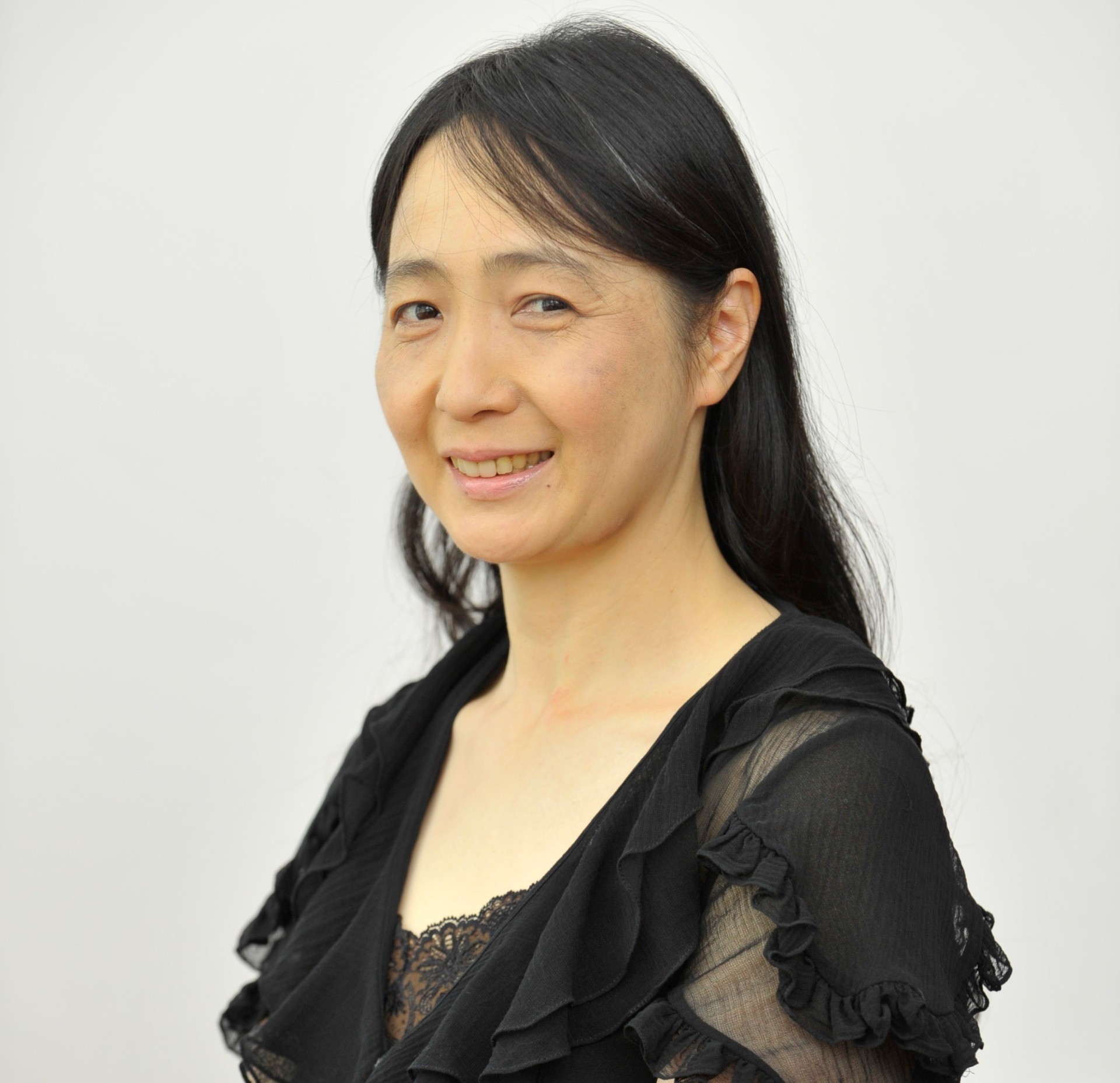 石井 万里子